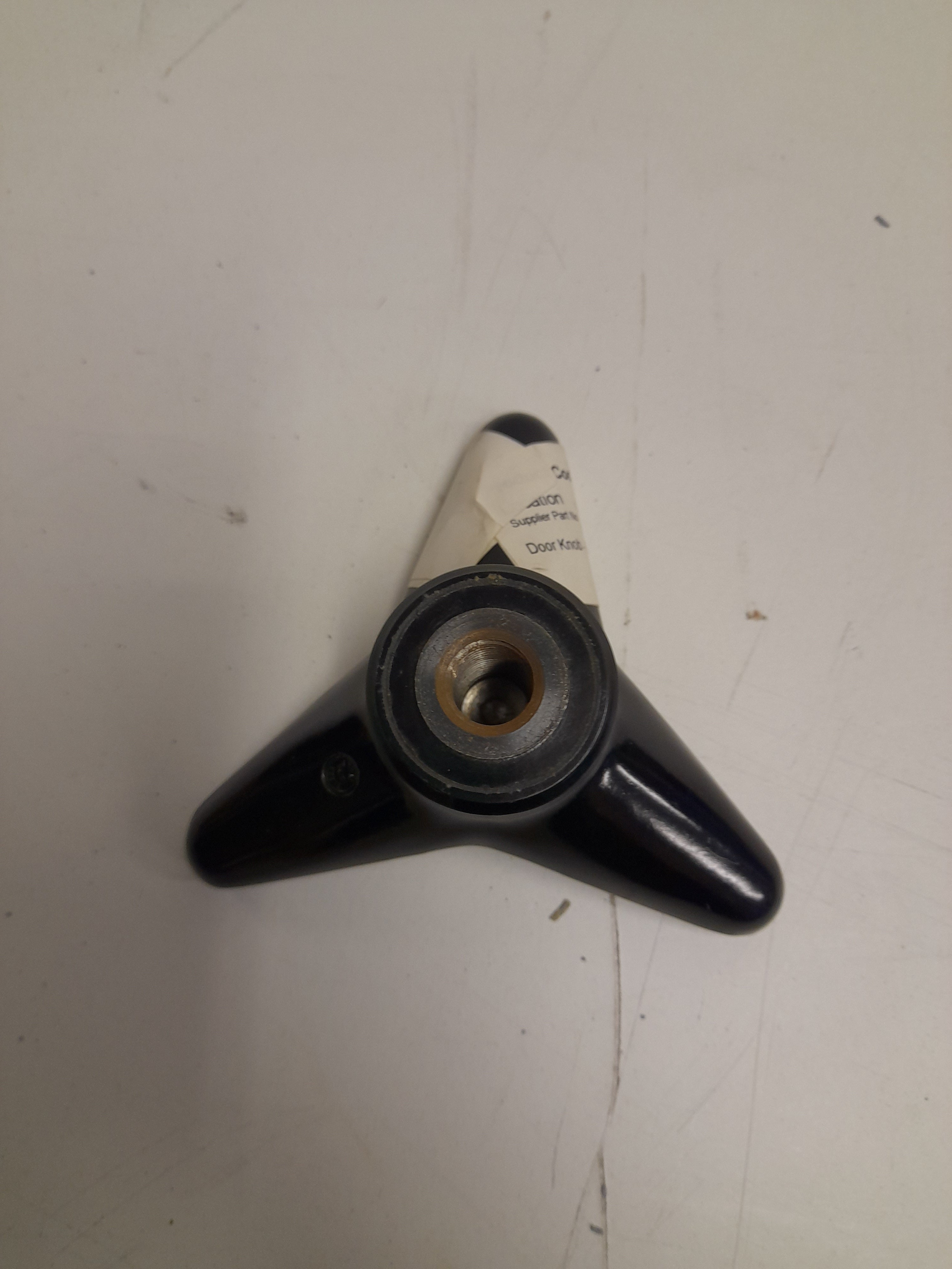 Handle star type d=63mm M10x20 black plasic - Galvanised socket plastic handle