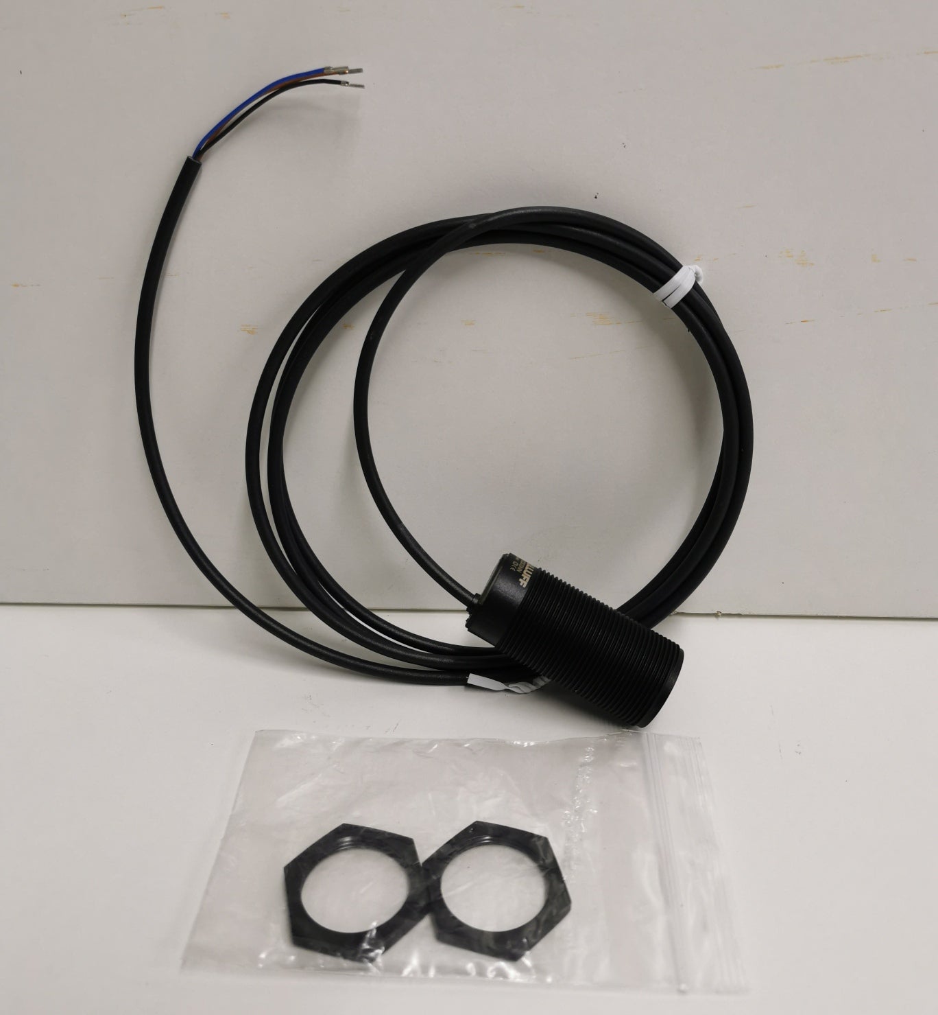 Capacitive sensor - BC M30BBI1-P0C15D-EP02