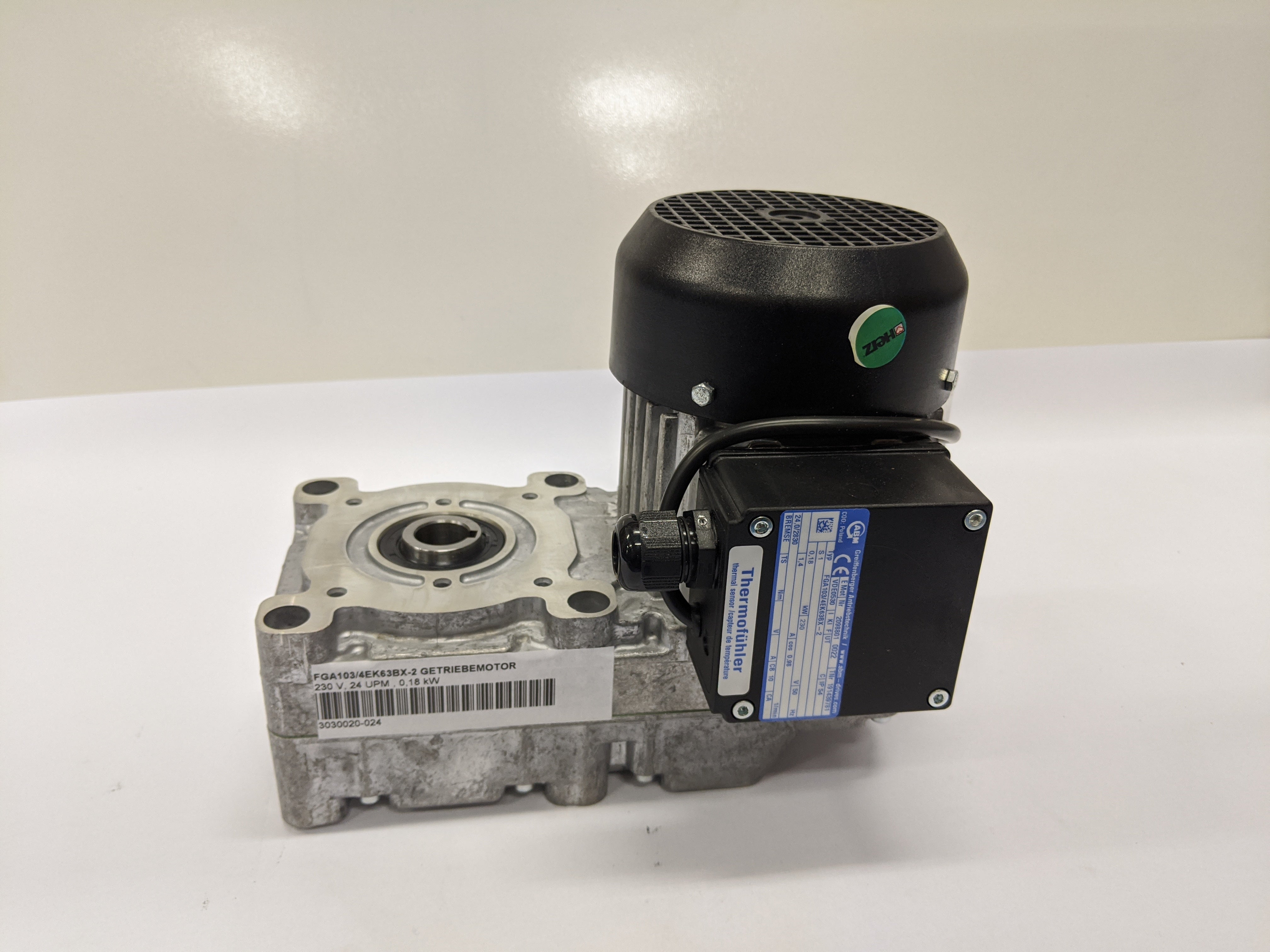 Gear Motor FGA103/4EK63BX-2 - 230V; 24U/pm; 0,18kw