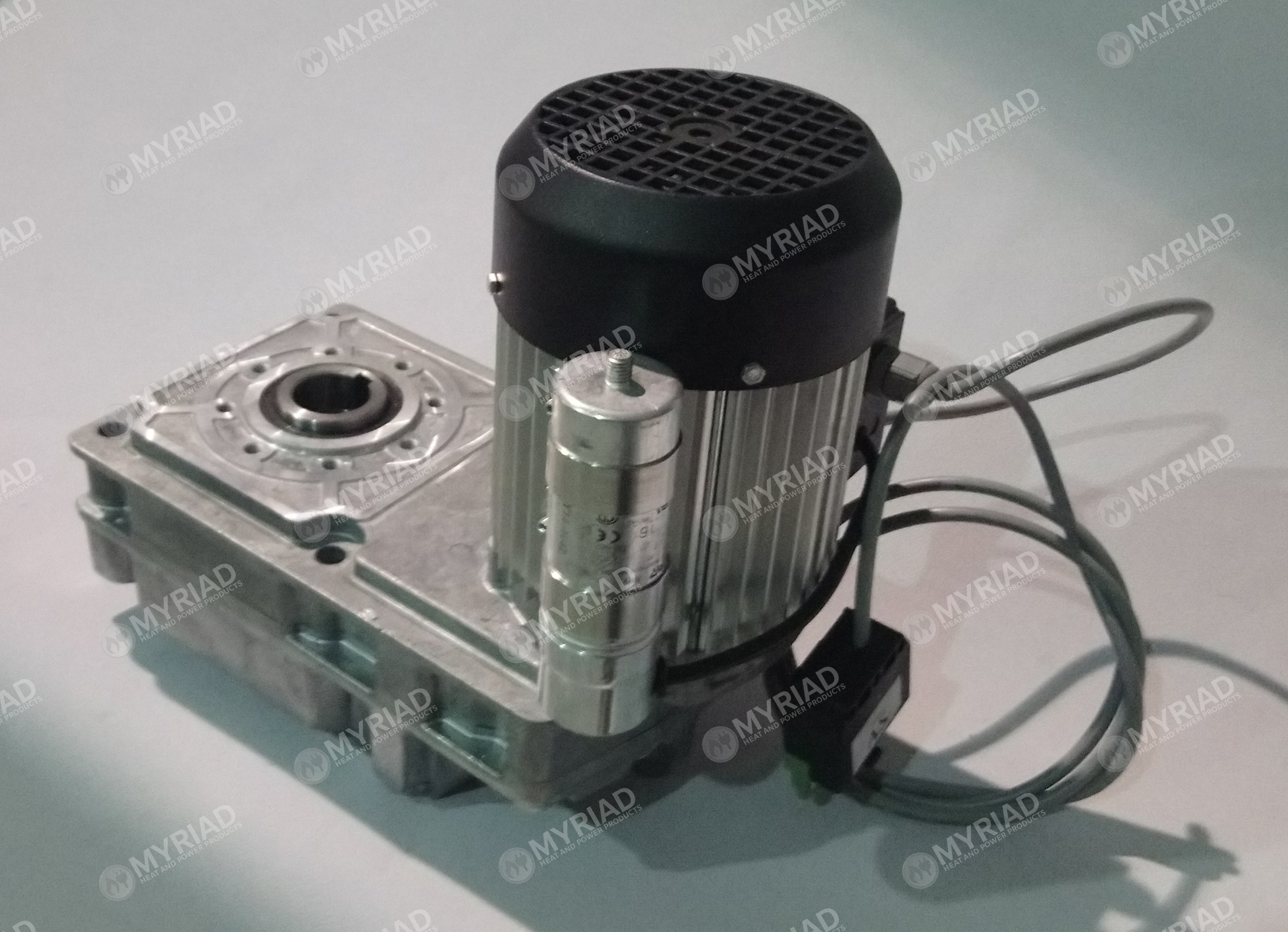 30mm Gear Motor Scrapper Floor BF -FM80-100 Stoker Motor FGA453 - 16,2rpm; 0,37kW; 4EK71CX-4