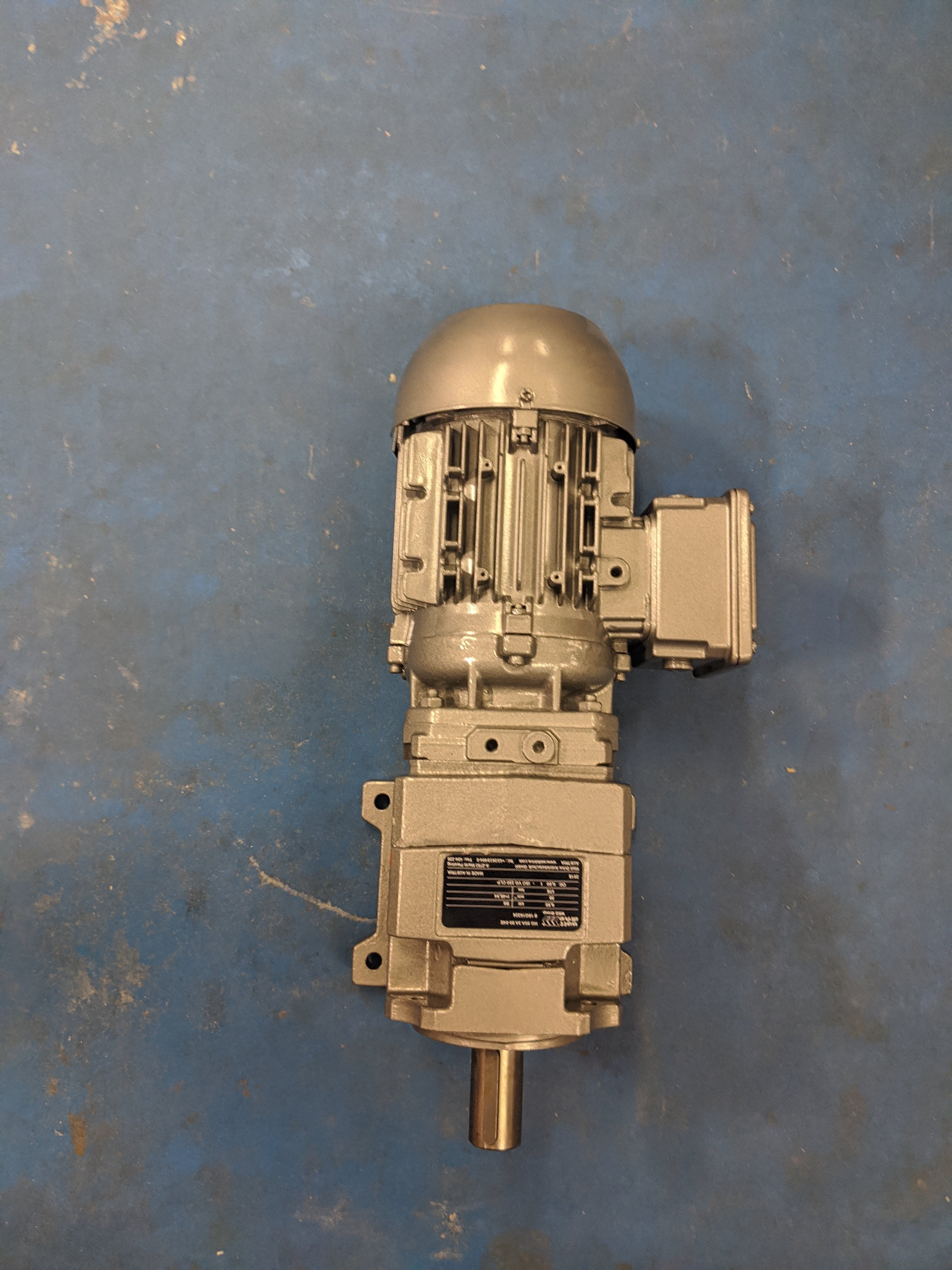 Spur gear HG 55A 81K4 - 0,55kW; 28r/pm