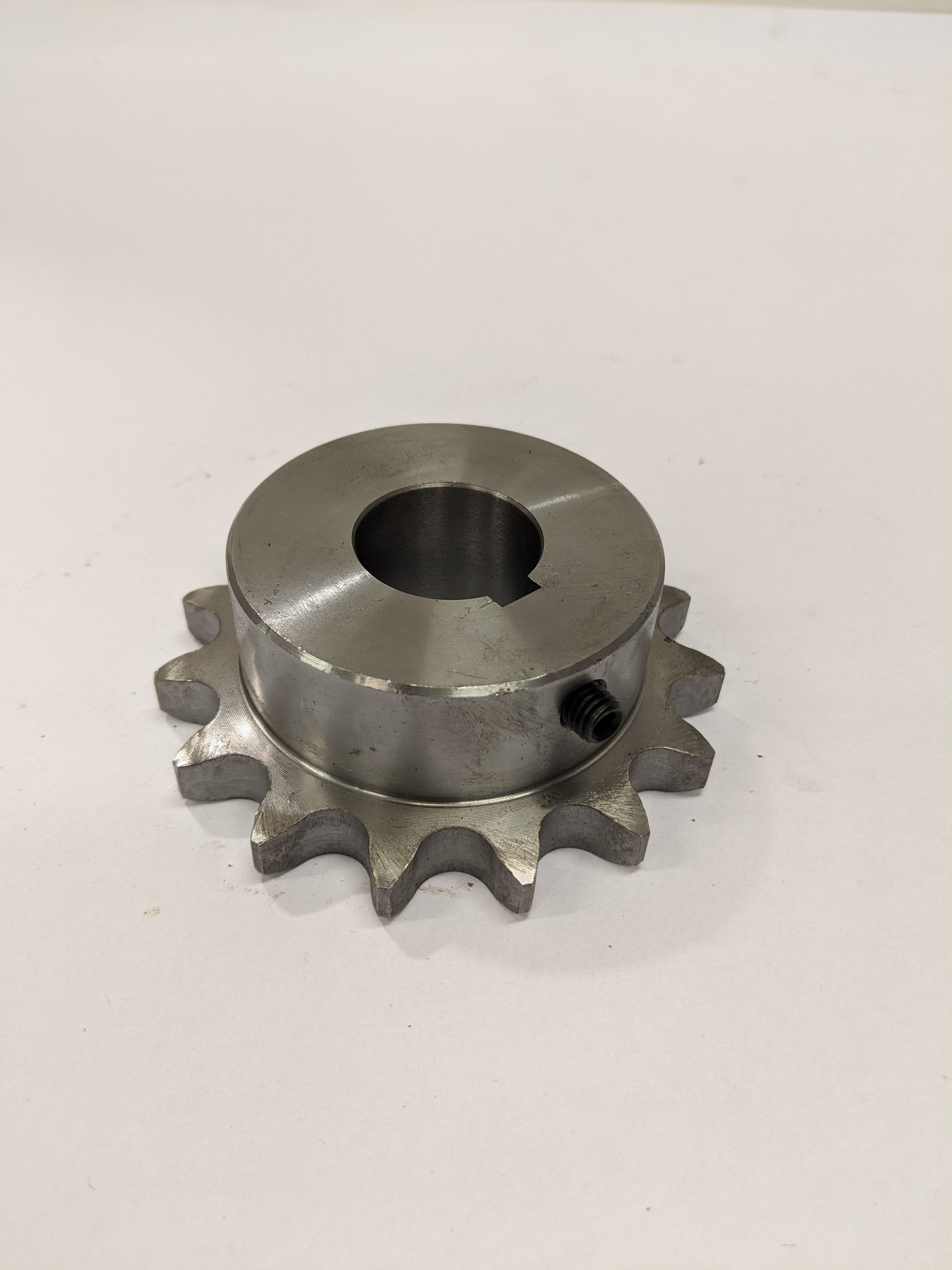Chain wheel Z=15 drilling d=30mm - R6423/4