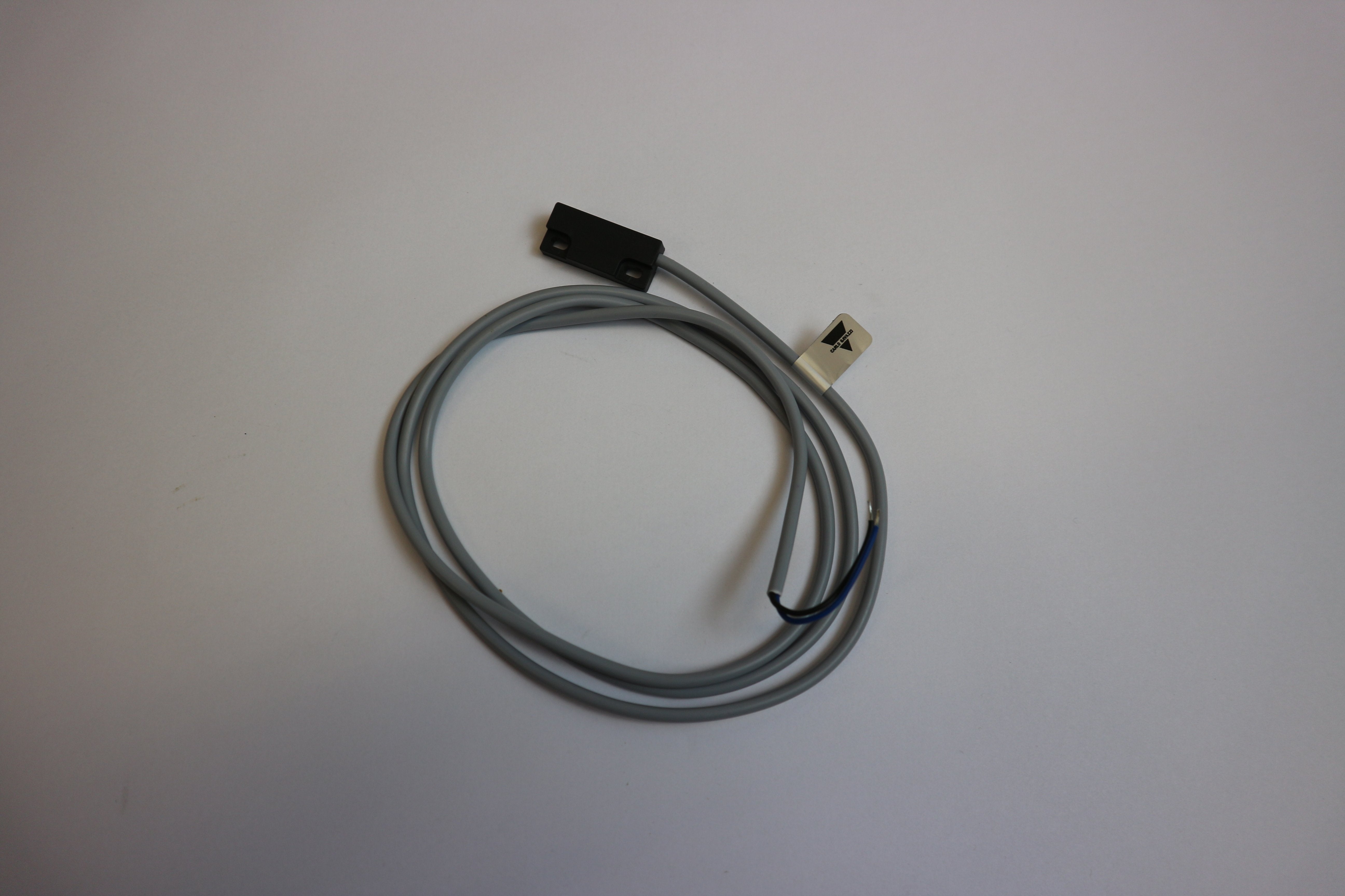 Magnetic proximity sensor - with A.3-1,3M
