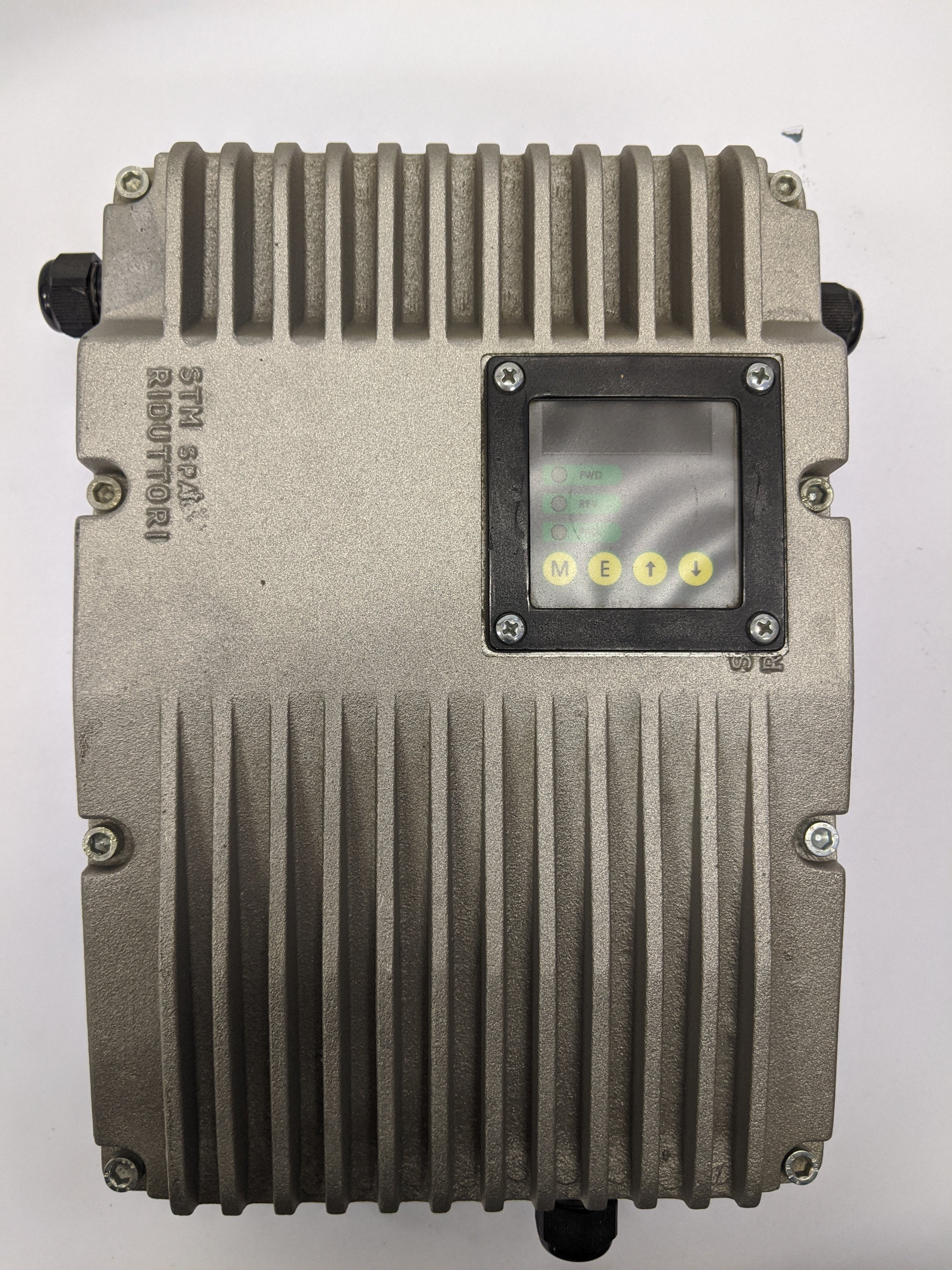 Frequency converter 2,2 KW - Wall mounting case