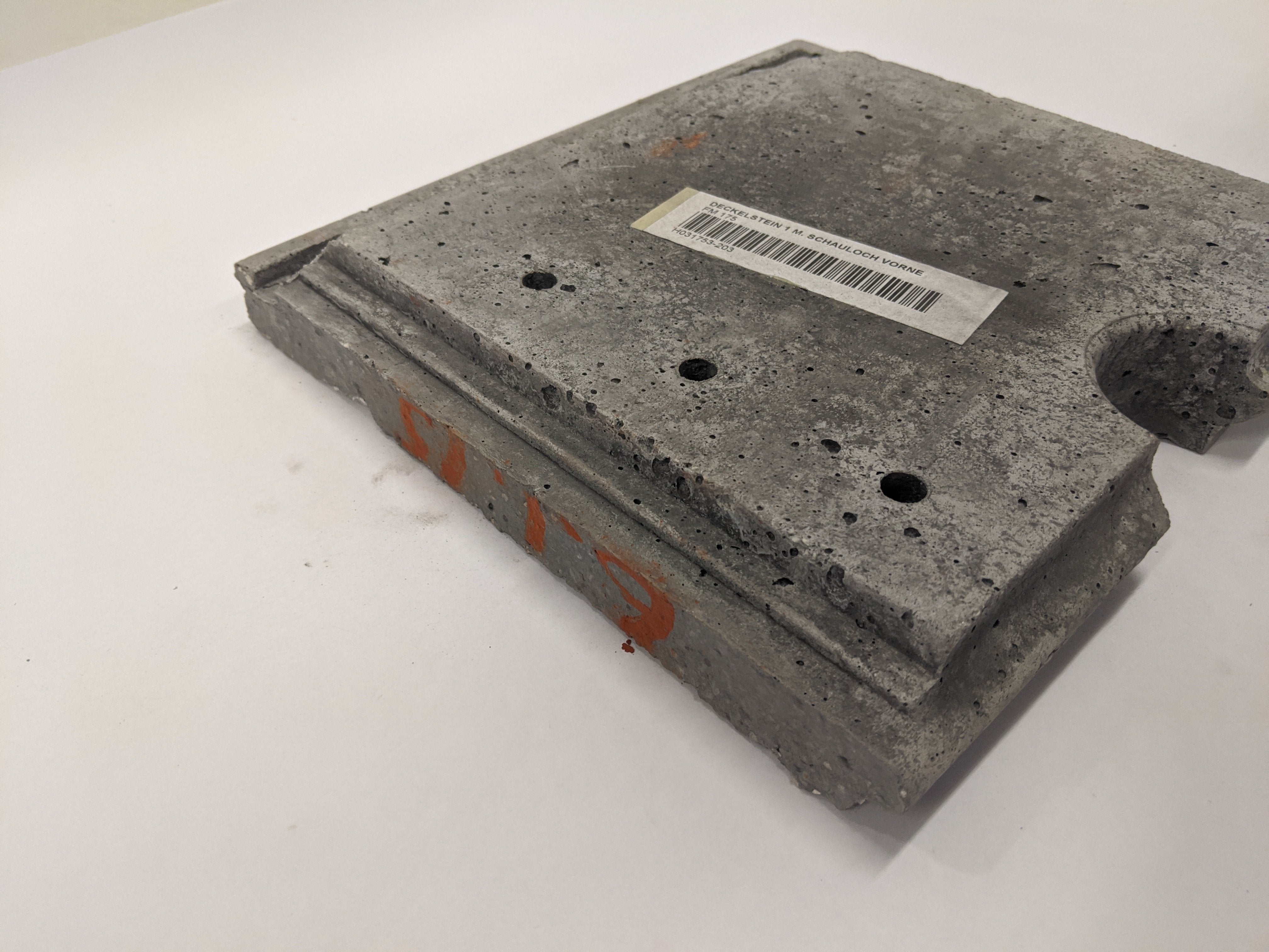Refractory stone lid 1 inspection hole front - firematic